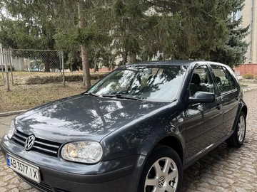 Авто Volkswagen Golf 2000 № 8638223