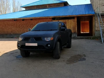 Авто Mitsubishi L 200 2006 № 8638275