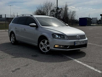 Авто Volkswagen Passat Variant 2011 № 8638492