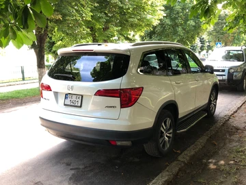 Авто Honda Pilot 2017 № 8638500