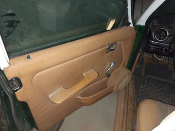Авто Mercedes W123 1981 № 8638576