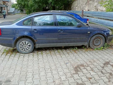 Авто Volkswagen Passat Sedan 1997 № 8638639