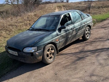 Авто Ford Escort 1998 № 8639013