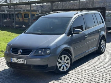 Авто Volkswagen Touran 2004 № 8639235