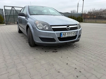 Авто Opel Astra 2004 № 8639258