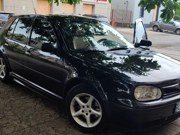 Авто Volkswagen Golf 2000 № 8639885