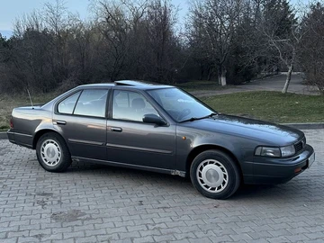 Авто Nissan Maxima 1989 № 8639892