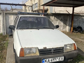 Авто ВАЗ 2109 1995 № 8639907