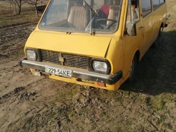 Авто РАФ 2203 1988 № 8640075