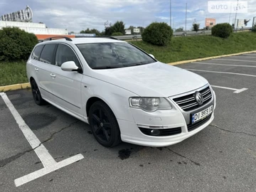 Авто Volkswagen Passat Variant 2010 № 8640086