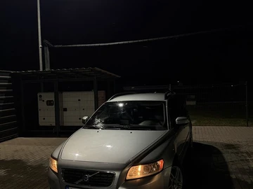 Авто Volvo V50 2009 № 8640163