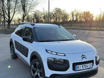 Авто Citroen C4 2018 № 8640428