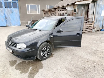 Авто Volkswagen Golf 2001 № 8640513