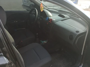 Авто Chevrolet Aveo 2005 № 8640529