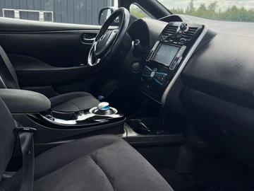 Авто Nissan 100Nx 2012 № 8640725