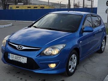 Авто Hyundai I30 2010 № 8641242