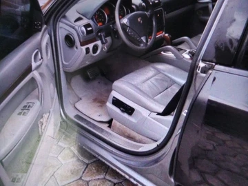 Авто Porsche Cayenne 2005 № 8641296