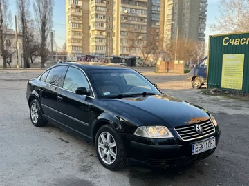 Авто Volkswagen Passat Sedan 2002 № 8641297