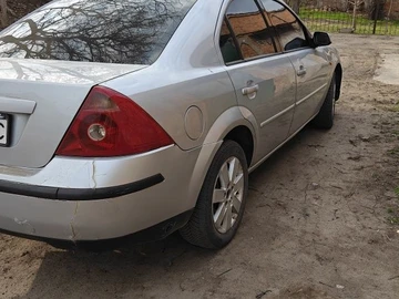 Авто Ford Mondeo 2001 № 8641849