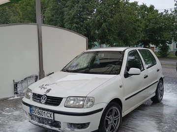 Авто Volkswagen Polo 2000 № 8641892