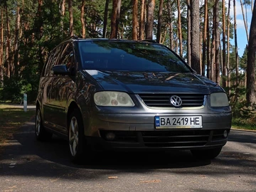 Авто Volkswagen Touran 2004 № 8642103