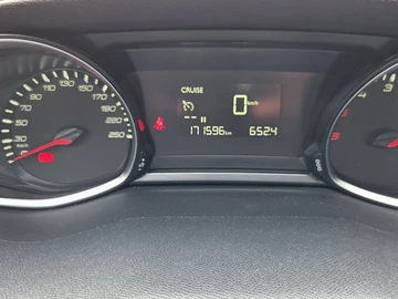 Авто Peugeot 308 2018 № 8642121