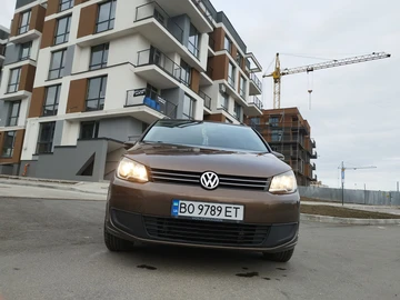 Авто Volkswagen Touran 2013 № 8642140