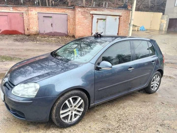 Авто Volkswagen Golf 2005 № 8642452