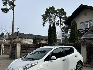 Авто Nissan Leaf 2015 № 8642482