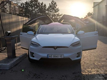 Авто Tesla Model X 2017 № 8642500