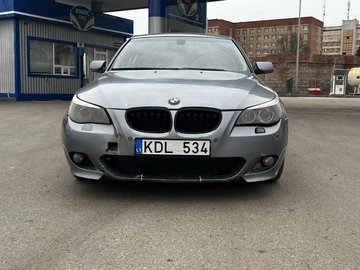 Авто BMW 5 Серия 2004 № 8642510