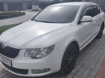 Авто Skoda Superb 2010 № 8642551