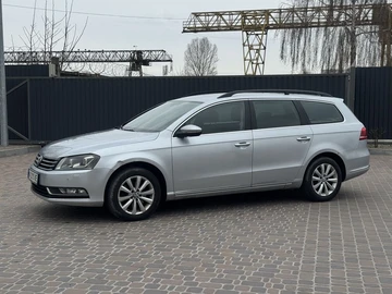 Авто Volkswagen Passat Variant 2012 № 8642836