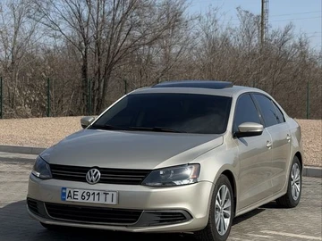 Авто Volkswagen Jetta 2014 № 8643414