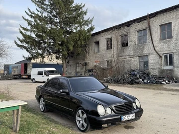 Авто Mercedes E Серия 2000 № 8643591