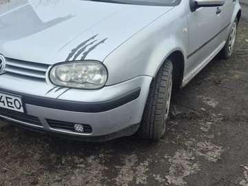 Авто Volkswagen Golf 2003 № 8643608