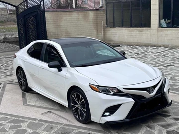 Авто Toyota Camry 2018 № 8643732