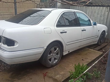 Авто Mercedes E Серия 1995 № 8643900