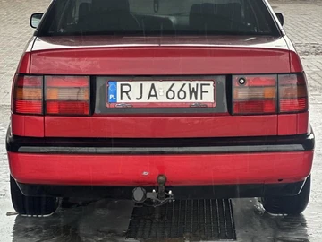 Авто Volkswagen Passat Sedan 1993 № 8643951