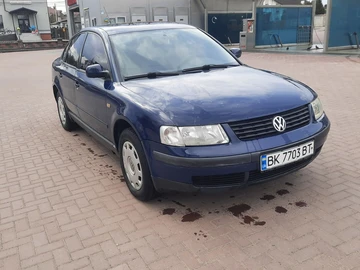 Авто Volkswagen Passat Sedan 1998 № 8644180