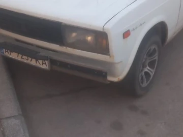 Авто ВАЗ 2105 1983 № 8644308