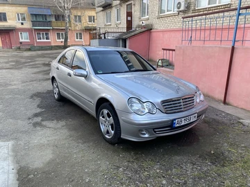 Авто Mercedes C Серия 2004 № 8644471