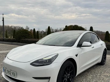 Авто Tesla Model 3 2023 № 8645042