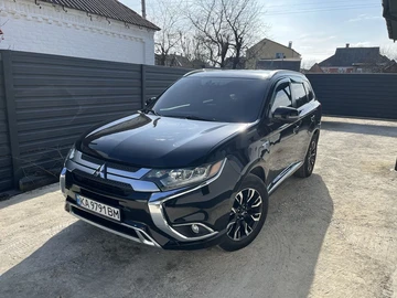 Авто Mitsubishi Outlander 2017 № 8645085