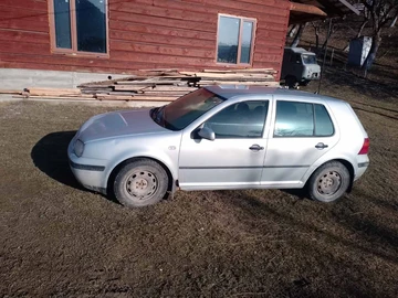 Авто Volkswagen Golf 1999 № 8645597