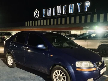 Авто Chevrolet Aveo 2005 № 8645582