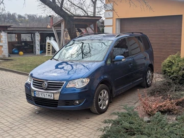 Авто Volkswagen Touran 2007 № 8645736