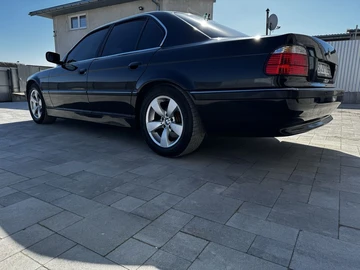 Авто BMW 7 Серия 2001 № 8645937