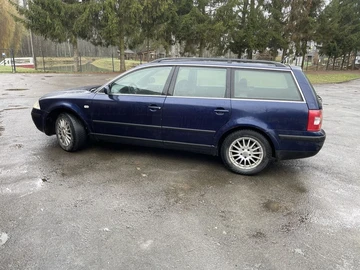 Авто Volkswagen Passat Variant 2001 № 8646187