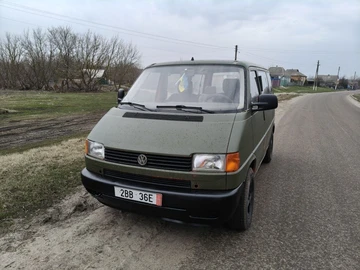 Авто Volkswagen Transporter 1999 № 8646236